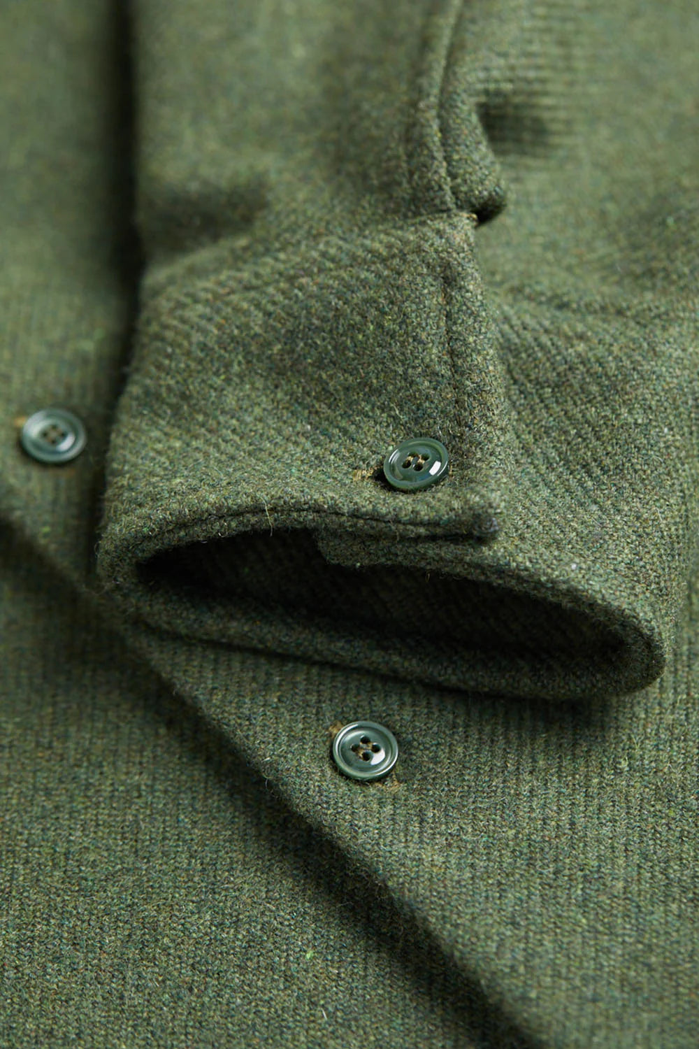 Surchemise en laine epure khaki unie