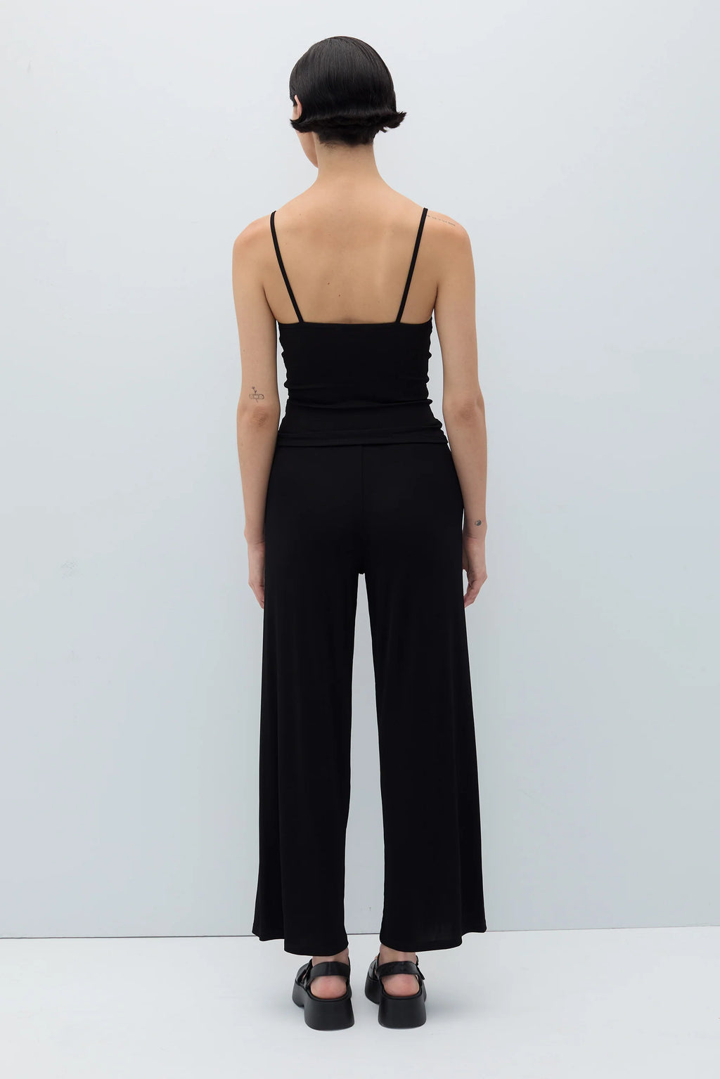 Sheila top black