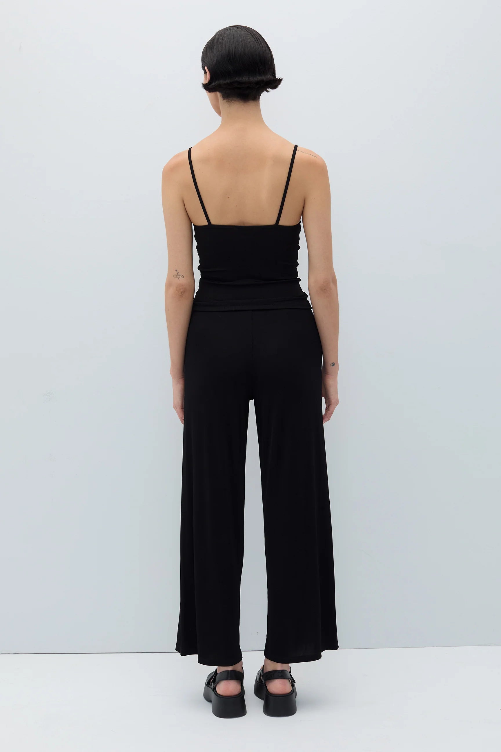 Sheila top black
