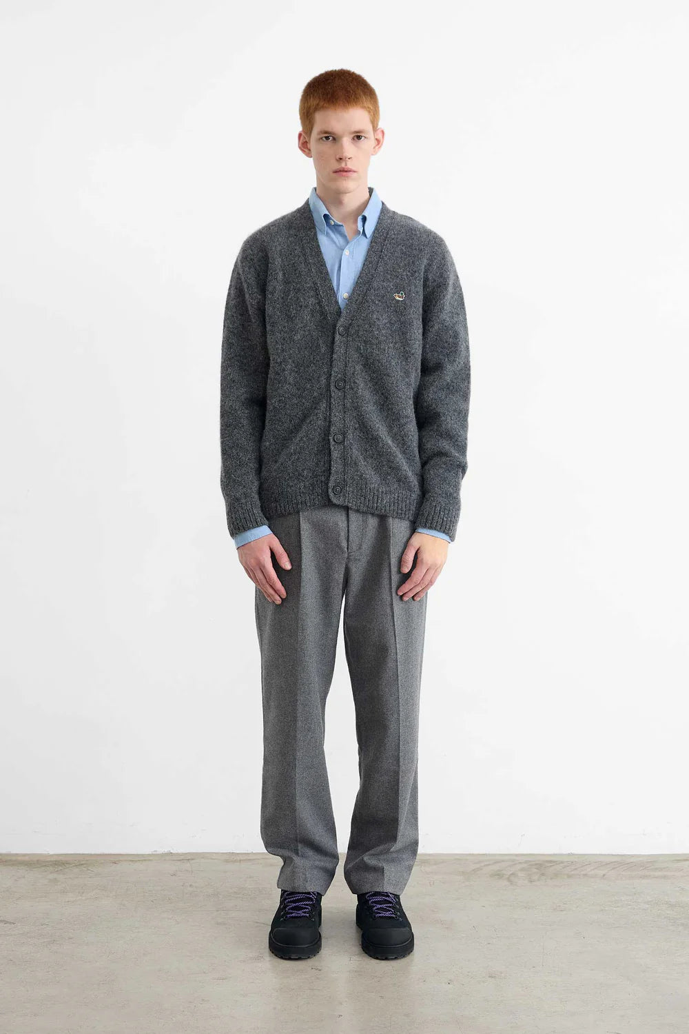 Duck patch cardigan grey