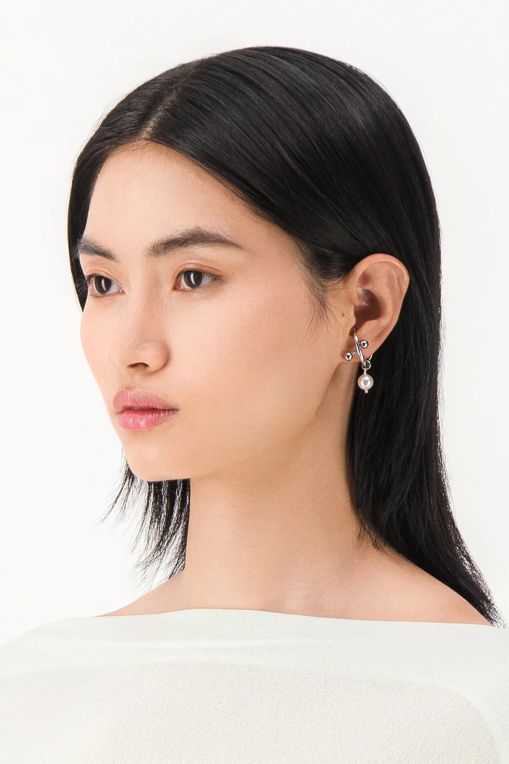 Betsy crystal earcuff palladium