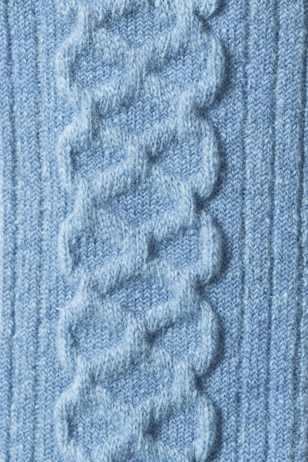 Cable knit socks steel
