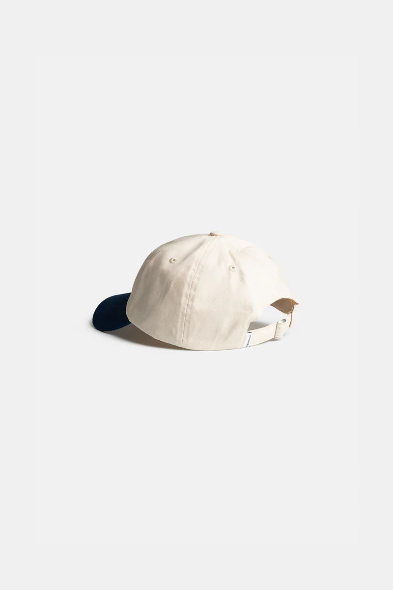 Core cap off white
