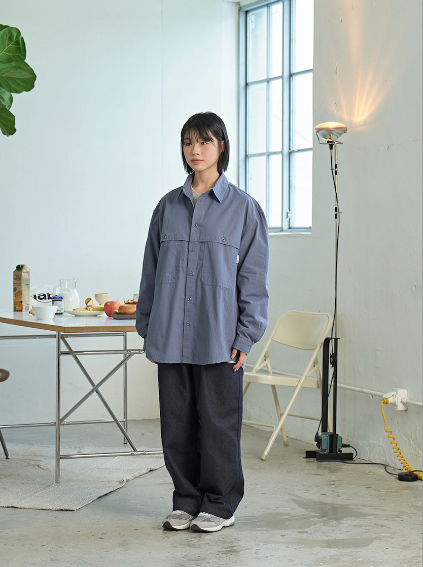 Two tuck wide denim pants deep indigo