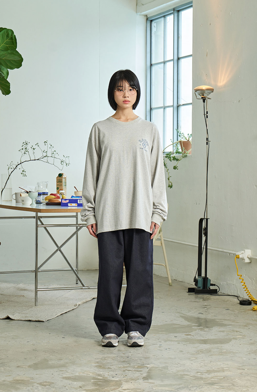 Two tuck wide denim pants deep indigo