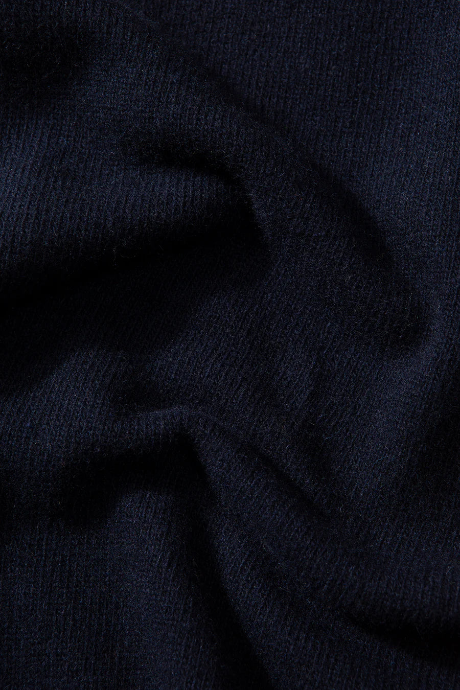 Duck patch sweater navy