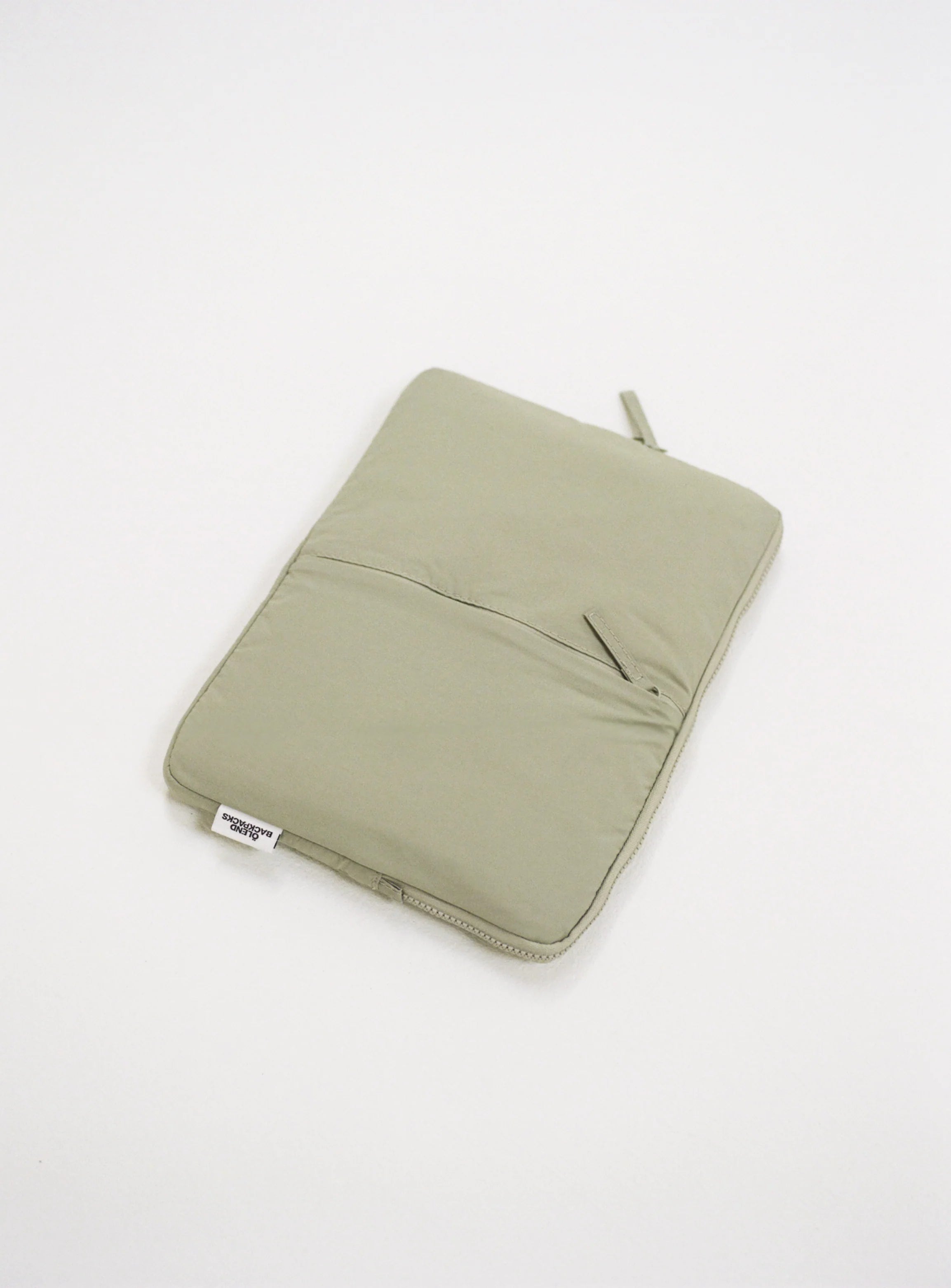 Padded laptop sleeve sage