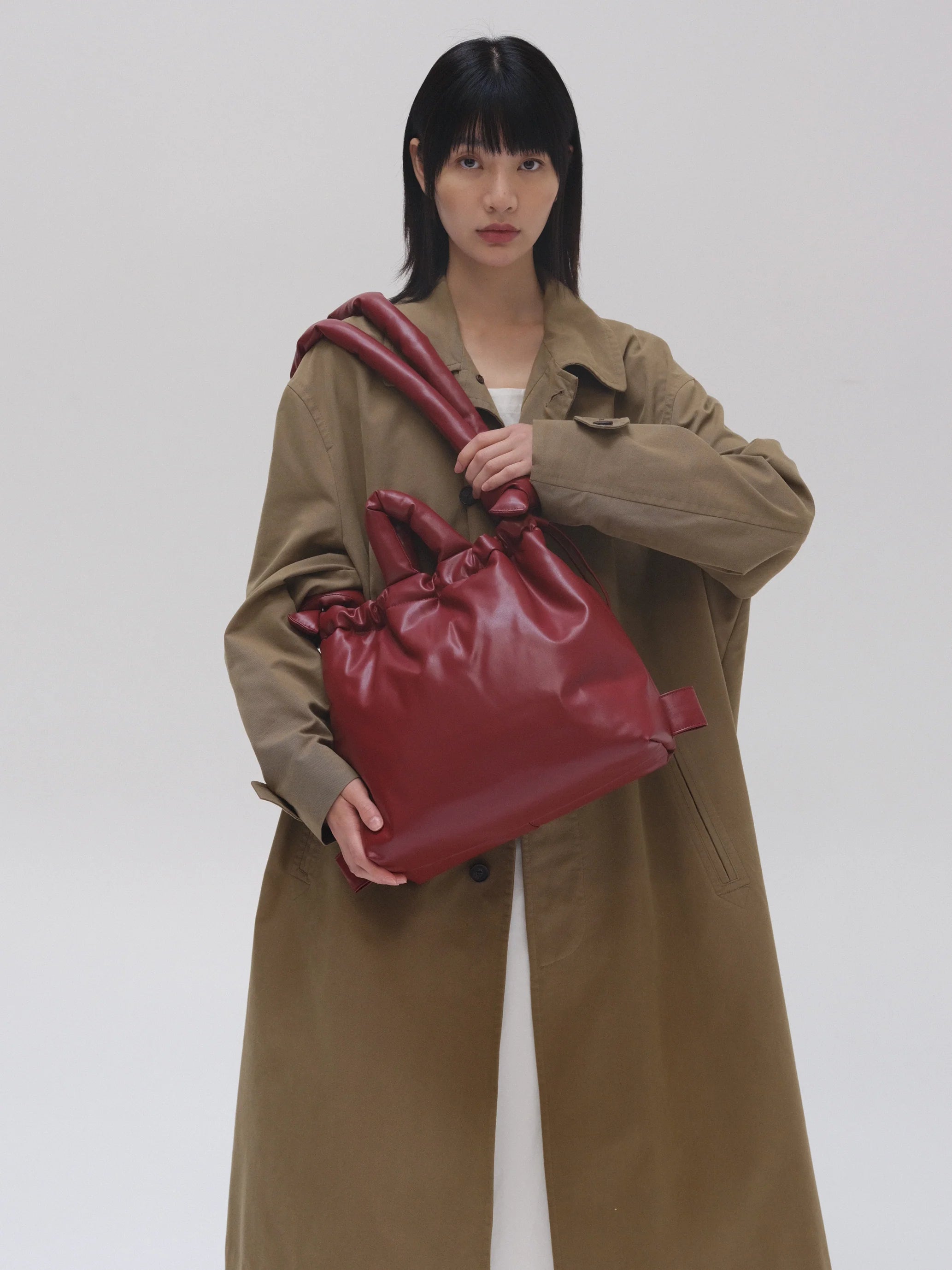 Ona bag vegan leather cherry red