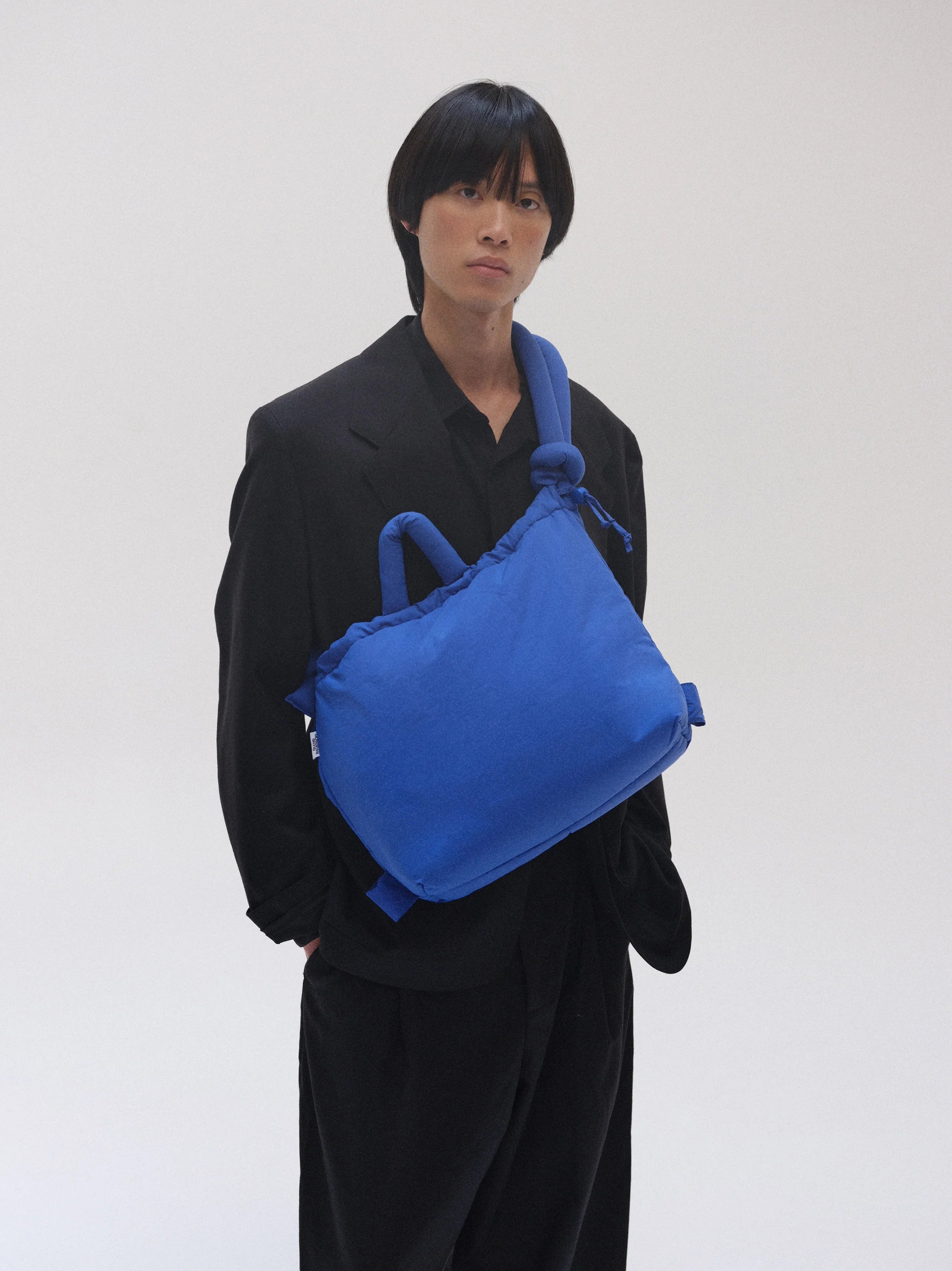 Ona soft bag cobalt blue