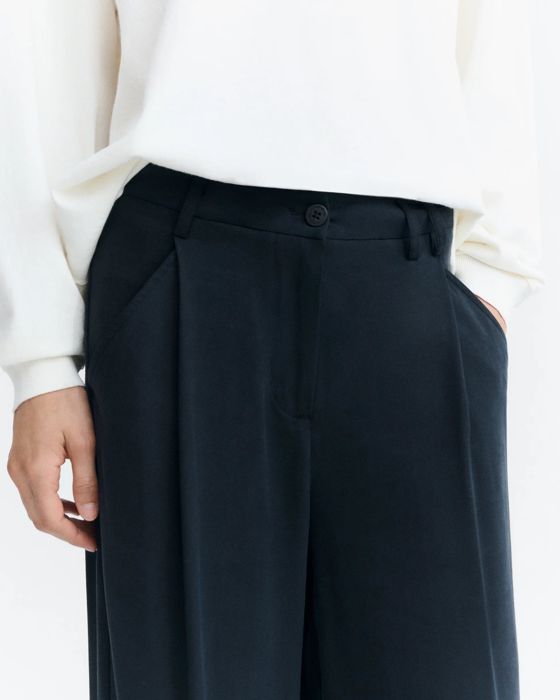 Black molly pants