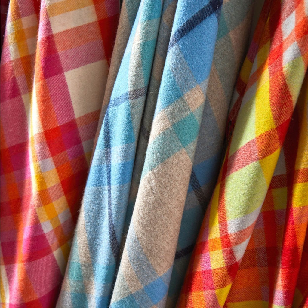 Plaid laine vierge rose