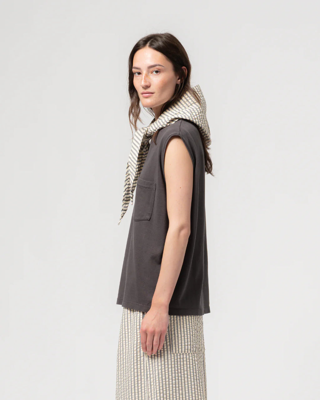 Jackie scarf iron off white