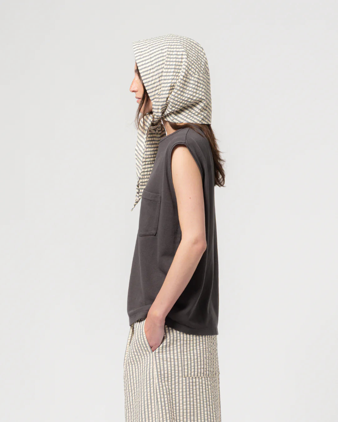 Jackie scarf iron off white